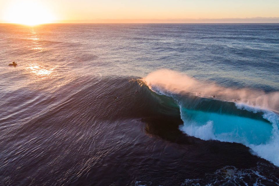 Waves _ Surfing-DJI_0033 1-1200 x 800