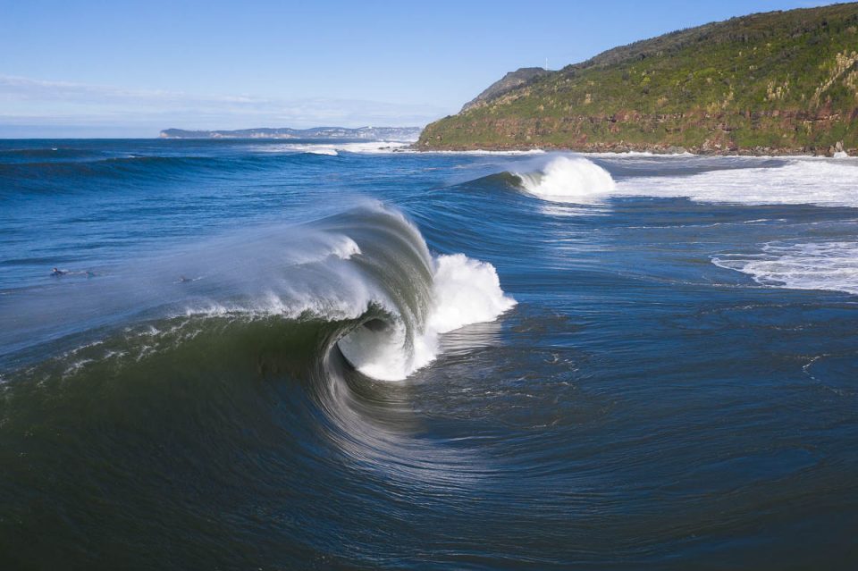 Waves _ Surfing-DJI_0916-1200 x 799